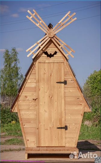 Дачный туалет деревянный