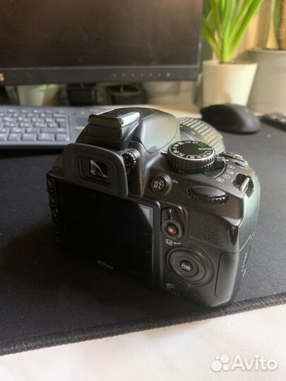 Зеркальный фотоаппарат Nikon D3100