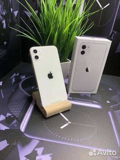 iPhone 11 white 128Gb