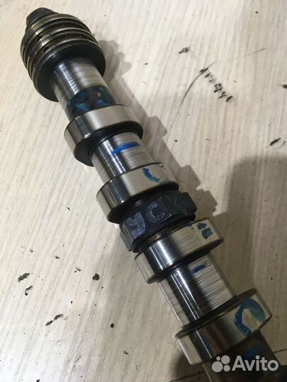 Распредвал впускной Фольксваген Тоуарег 3.2 AAZ