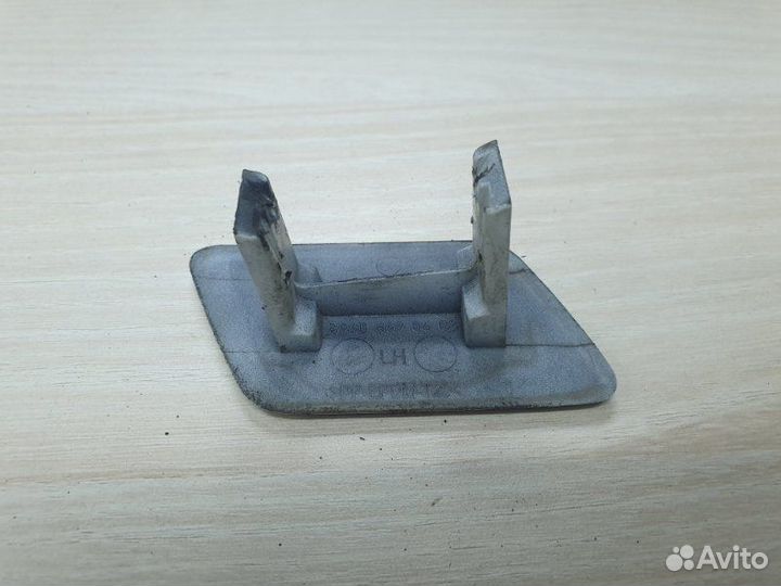 Крышка левая Mercedes-Benz Actros тягач OM 471 LA