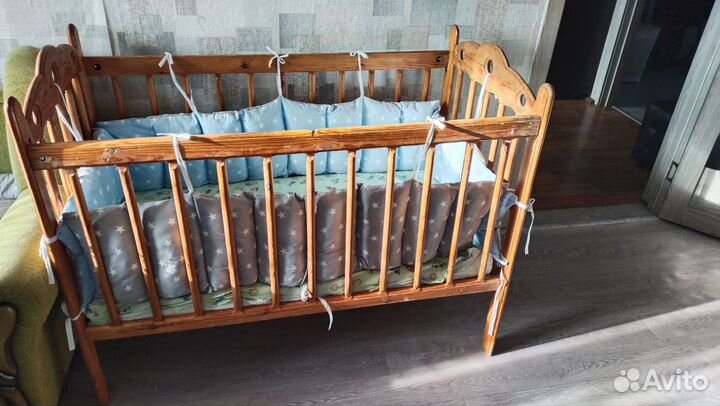 Детская кроватка