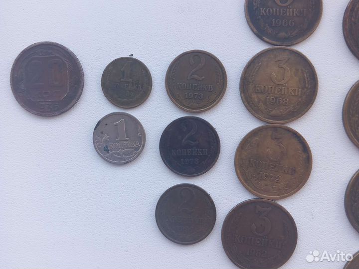 Продам старинные монеты