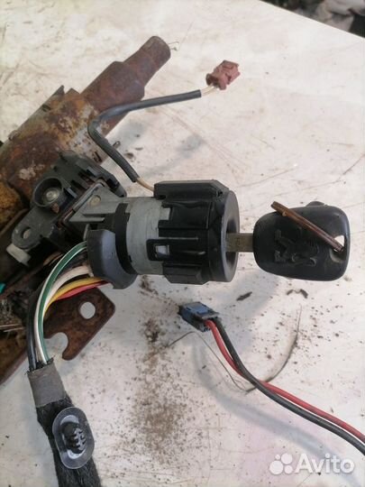 Колонка рулевая Peugeot 307