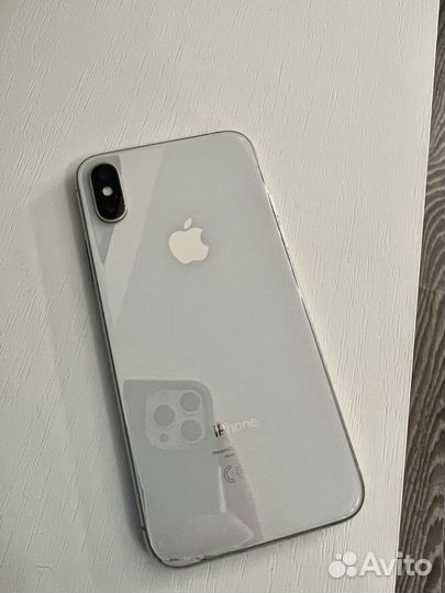Телефон iPhone 10
