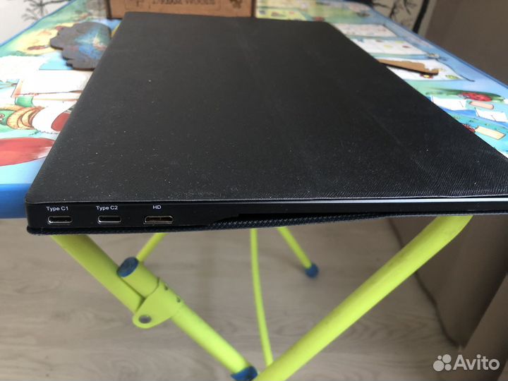 Портативный монитор 15.6 ips