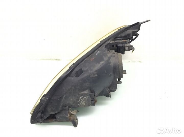 Фара правая Honda Civic 7 1.7 I 2001