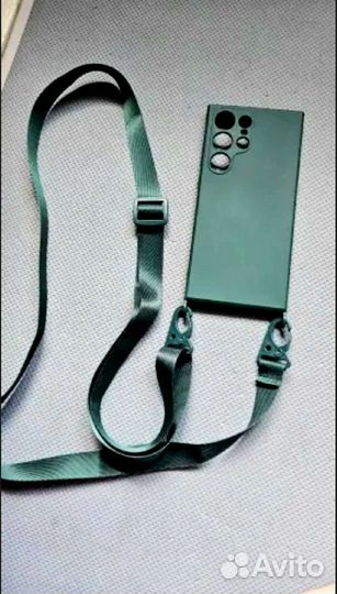 Чехол на Samsung Galaxy S23 Ultra с ремешком