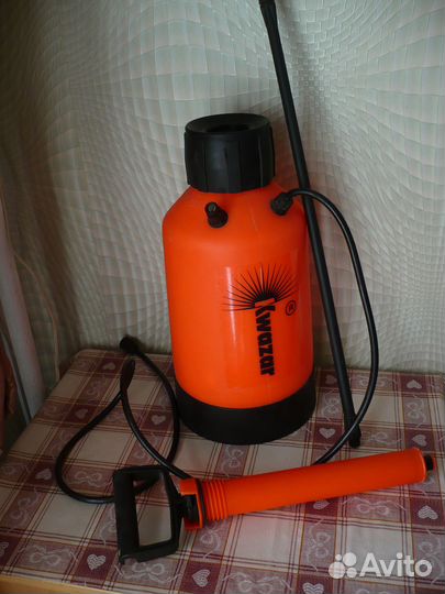 Опрыскиватель садовый ручной