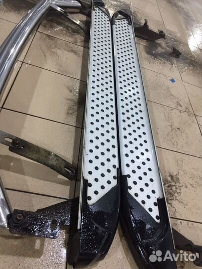 Продаю обвес на ниссан жук (Заводской передний спо