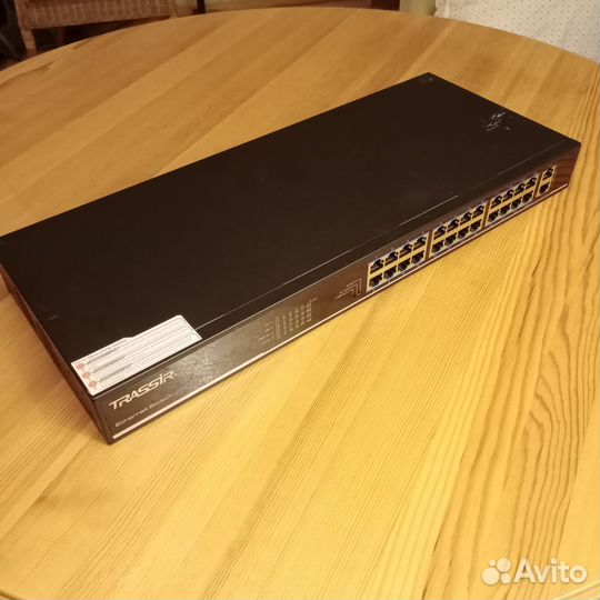 PoE-коммутатор 24 порта