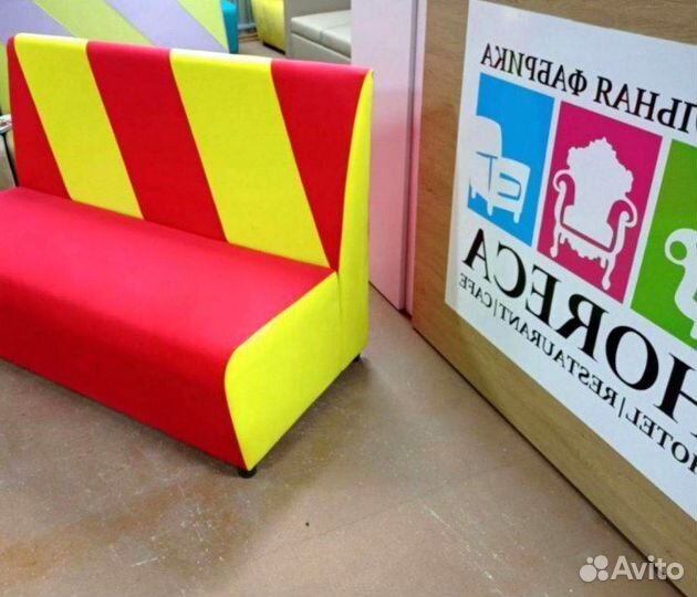 Диван для ресторана, кафе и гостиницы
