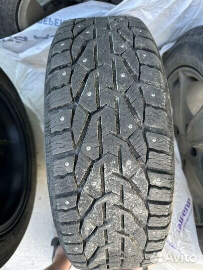 Tigar Ice 205/55 R16