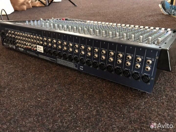 Микшерный пульт Yamaha MG24/14fx концертный