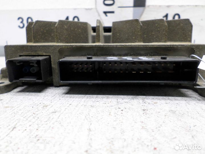 Усилитель звука Mercedes GLC W253 coupe 2059000833