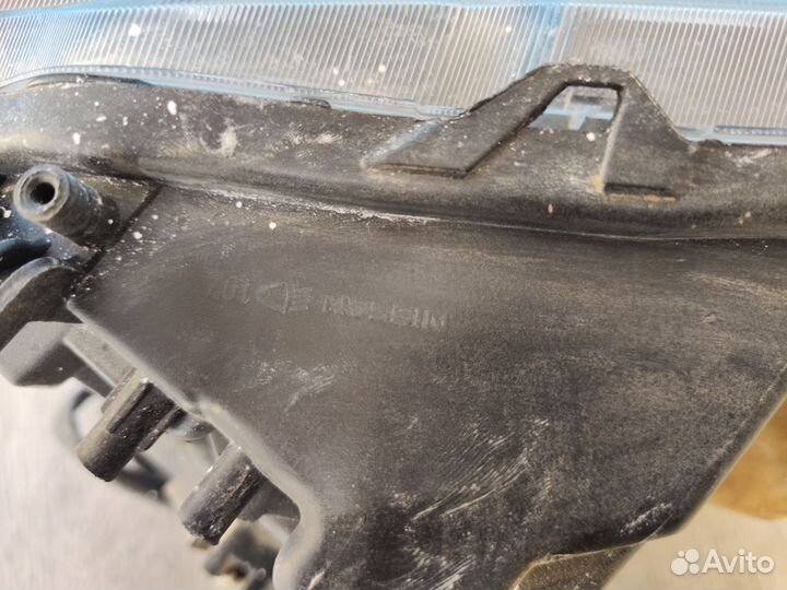 Фара левая Nissan X-Trail 2014-2017