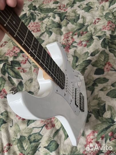 Yamaha pacifica 012 wh