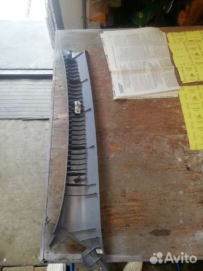 Пластик боковой стойки ниссан альмера классик