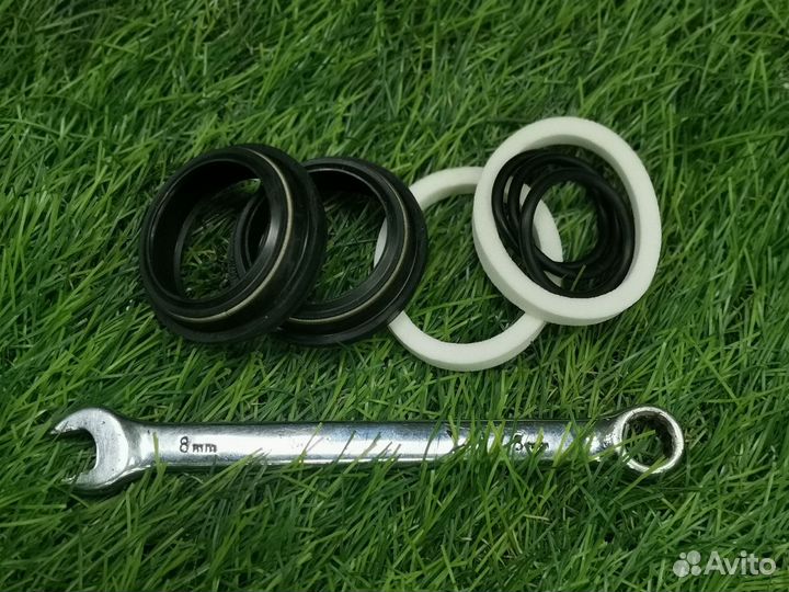 Пыльники паралоновые и сальники для вилки