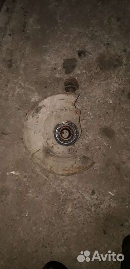 Поворотные кулаки нива