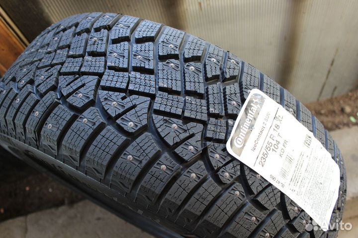 Continental IceContact 2 SUV 235/55 R18 104T