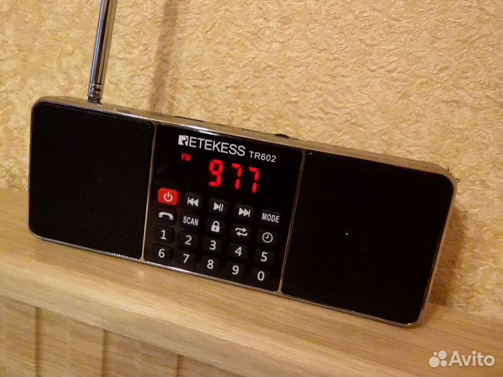 Радиоприемник портативный новый, блютуз