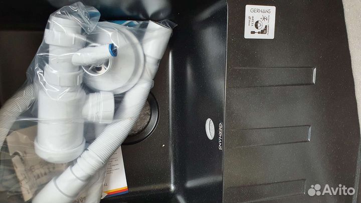 Раковина для кухни новая чёрная