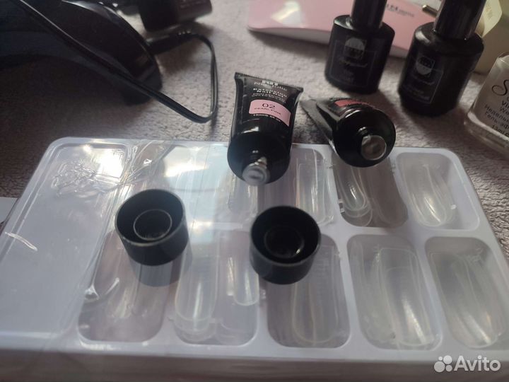 Маникюрный набор с лампой