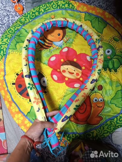 Развивающий коврик+ игрушки