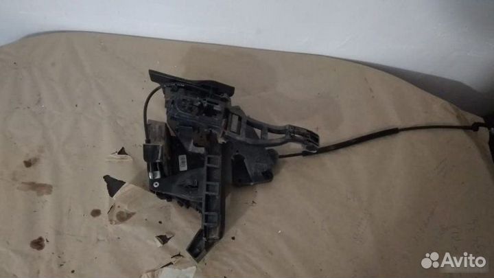 Замок двери задний правый Ford C-Max