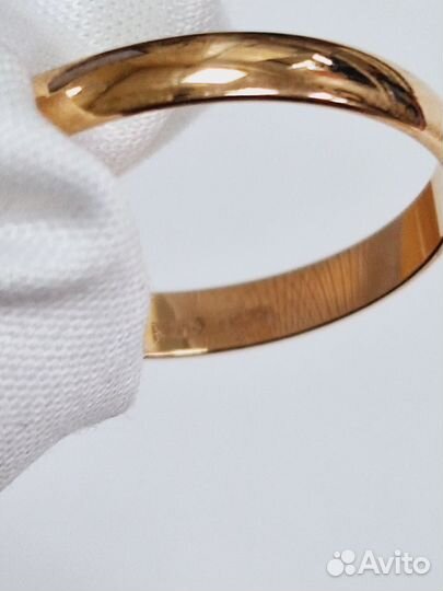 Золотое обручальное кольцо 18р деформ (7650)