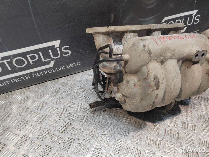 Впускной коллектор Mazda Premacy 2.0 FS 2002