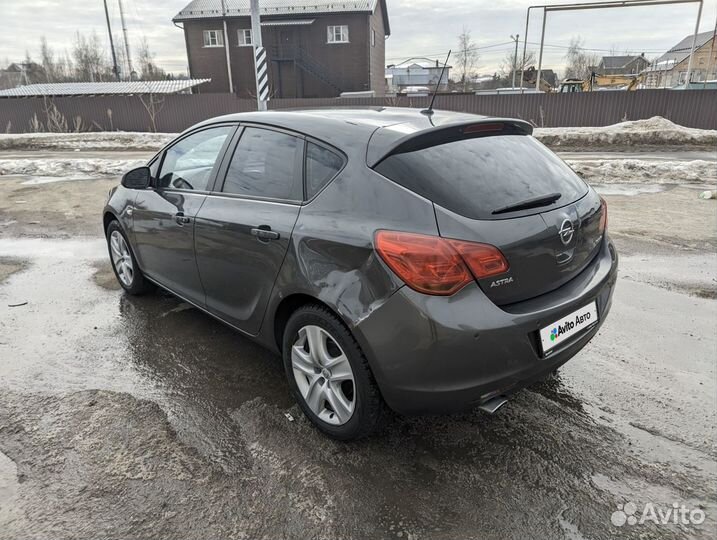Opel Astra 1.4 AT, 2011, 177 000 км