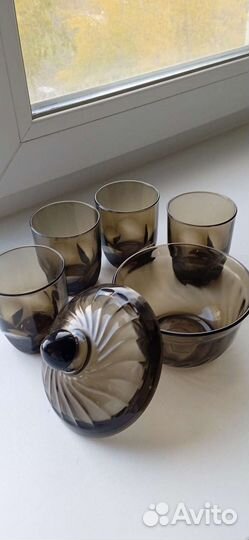 Сахарница и чашечки