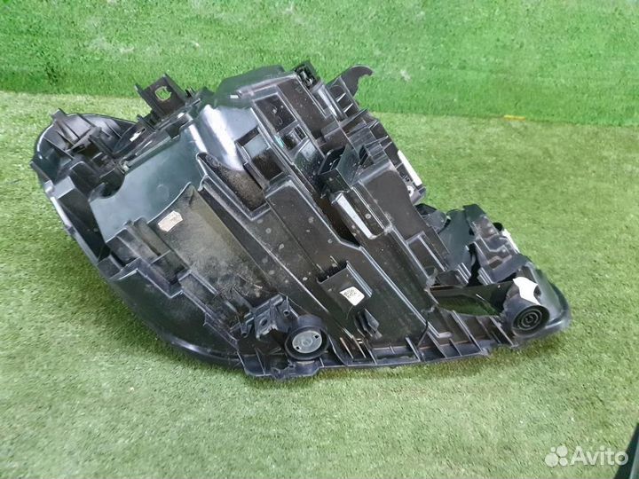 Фара левая BMW 2-Series