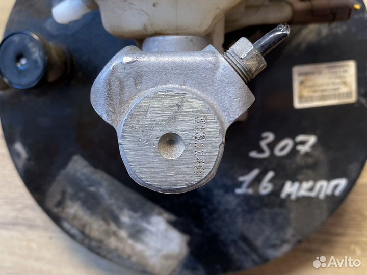 Peugeot 307 вакуумный усилитель тормозов пежо 307