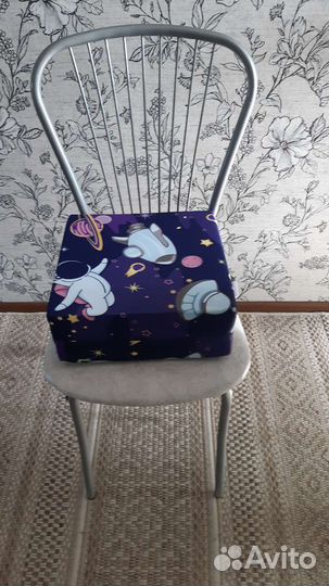 Детская мягкая подушка бустер для сидения на стул