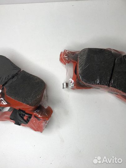 Колодки тормозные передние opel ubs