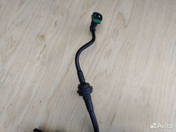 Трубки топливные A20NFT A20NHT Astra J Insignia