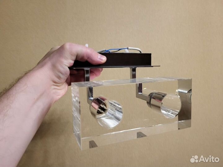 Люстра и бра в стиле хайтек