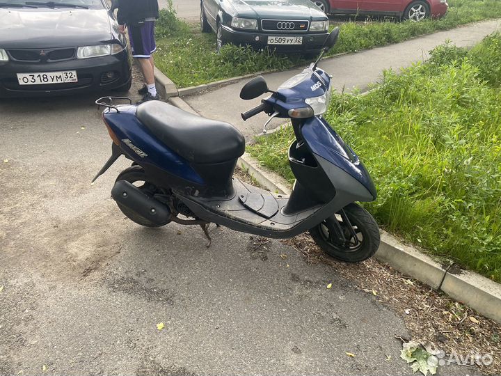 Скутер suzuki lets 2 new