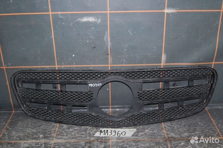 Решетка радиатора-Mercedes-Benz GLA-klasse X156