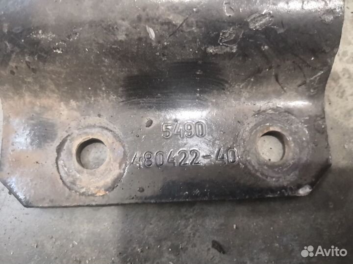 Кронштейн держателя заднего крыла камаз 5490
