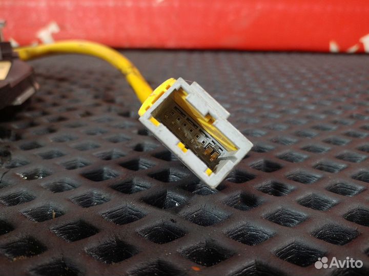 Шлейф подрулевой в сборе с платой