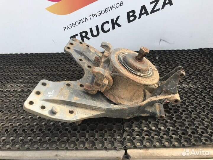 20536930 Кронштейн реактивной тяги