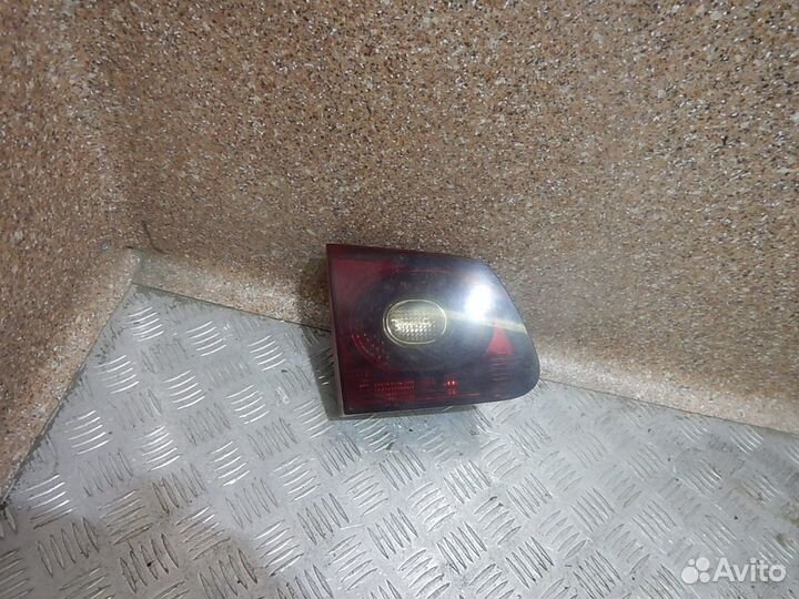 Фонарь задний внутренний левый, Volkswagen (Фолькс