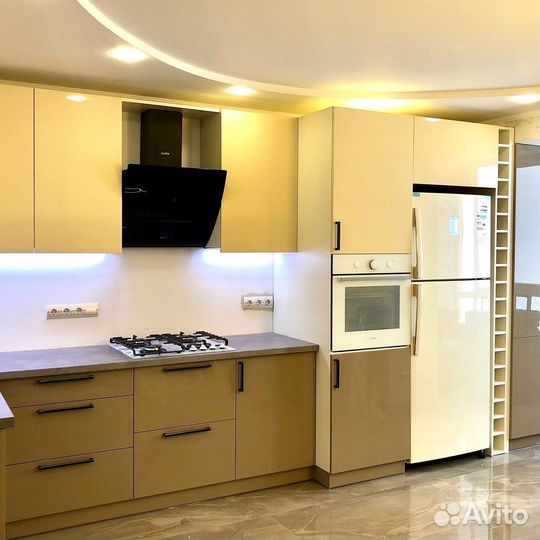 Кухня на заказ с современным дизайном