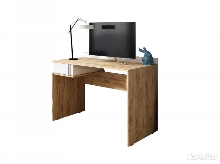 Стол письменный 