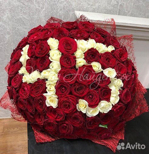 Именные букеты из роз с доставкой