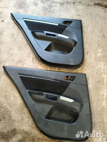 Обшивка задней левой двери Geely Emgrand EC 7